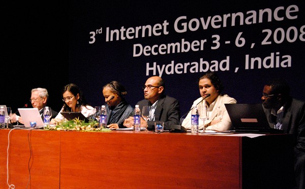 Panel on "Challenges facing Internet operators in developing countries"